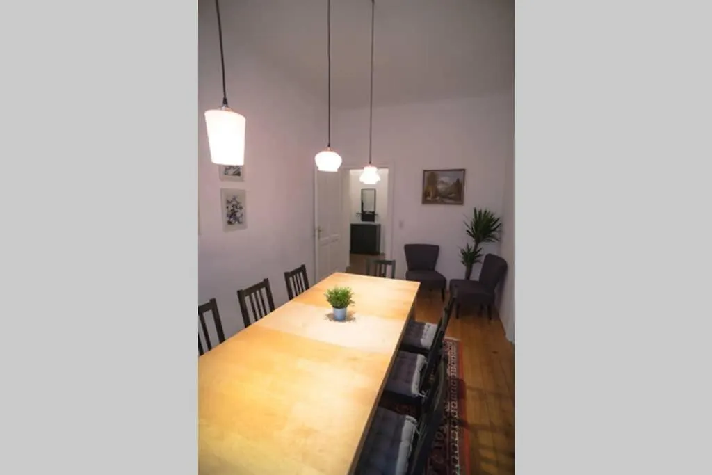 Cosy And Spacious Apartment In The Heart Of Innsbruck