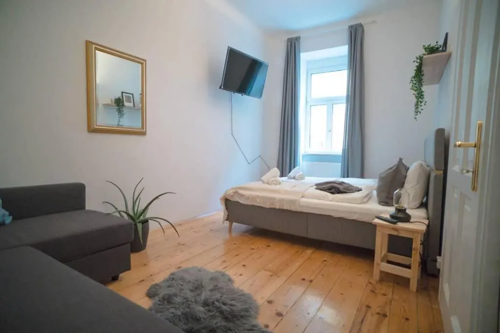 Cosy And Spacious Apartment In The Heart Of Innsbruck 0*,  Austria